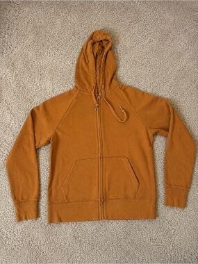Uniqlo Men's Zip Hoodie in Burnt Orange